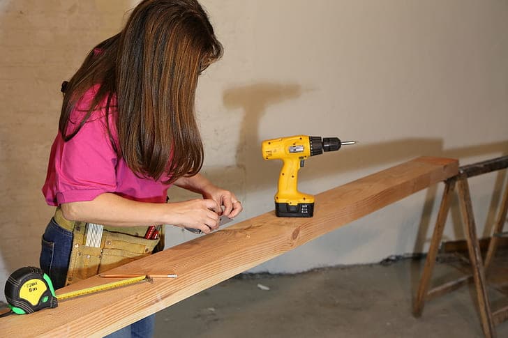 Conjunto de herramientas inalámbricas Dewalt, disponibles en Ferretería Guevara.